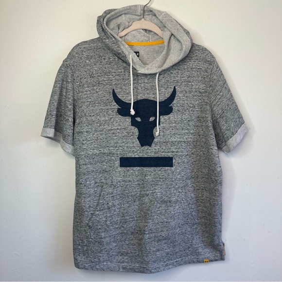 Under Armour Other - Under Armour Project Rock Short Sleeve Hoodie Gray Brahma Bull Logo Mens L Large